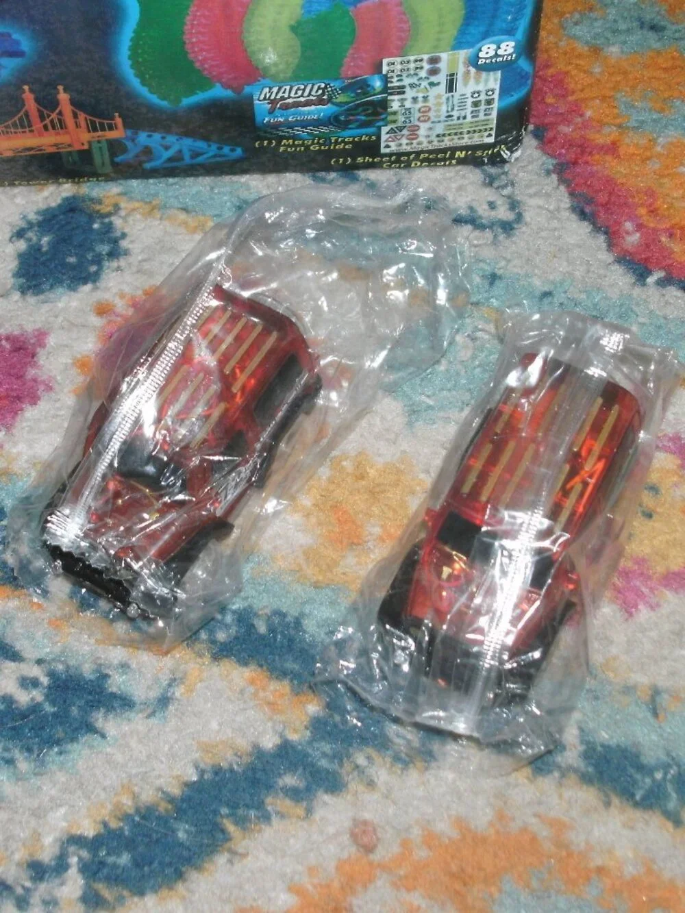 Magic Tracks 2016 Race Track & 2 Cars Mega Set Glow in the Dark 18ft Complete